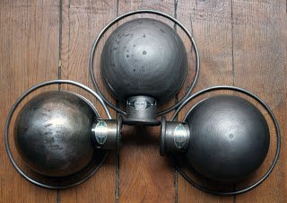 Globes Jieldé . Methode pour un aspect métal ciré